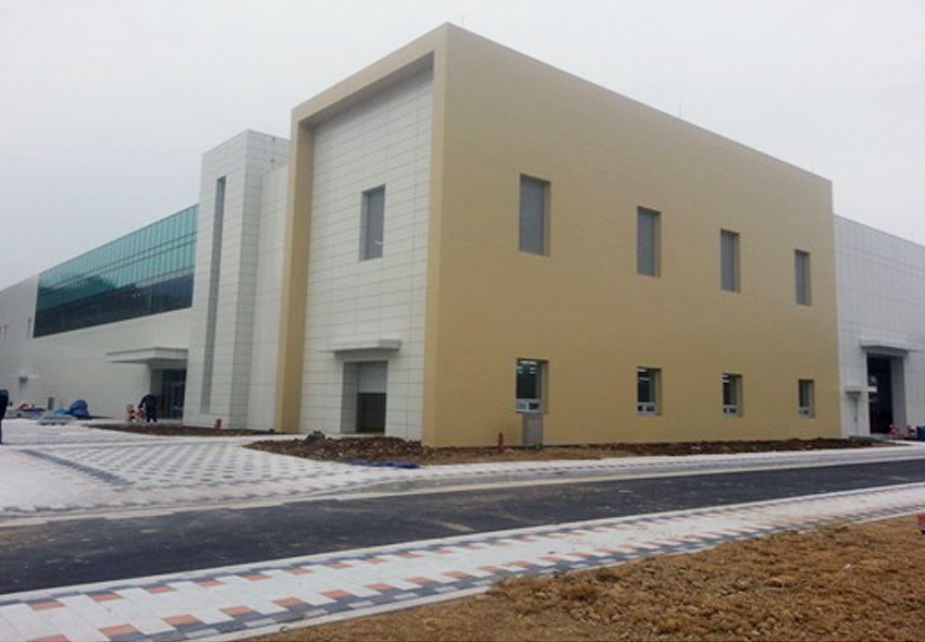 Ion Beam Use Research building construction work